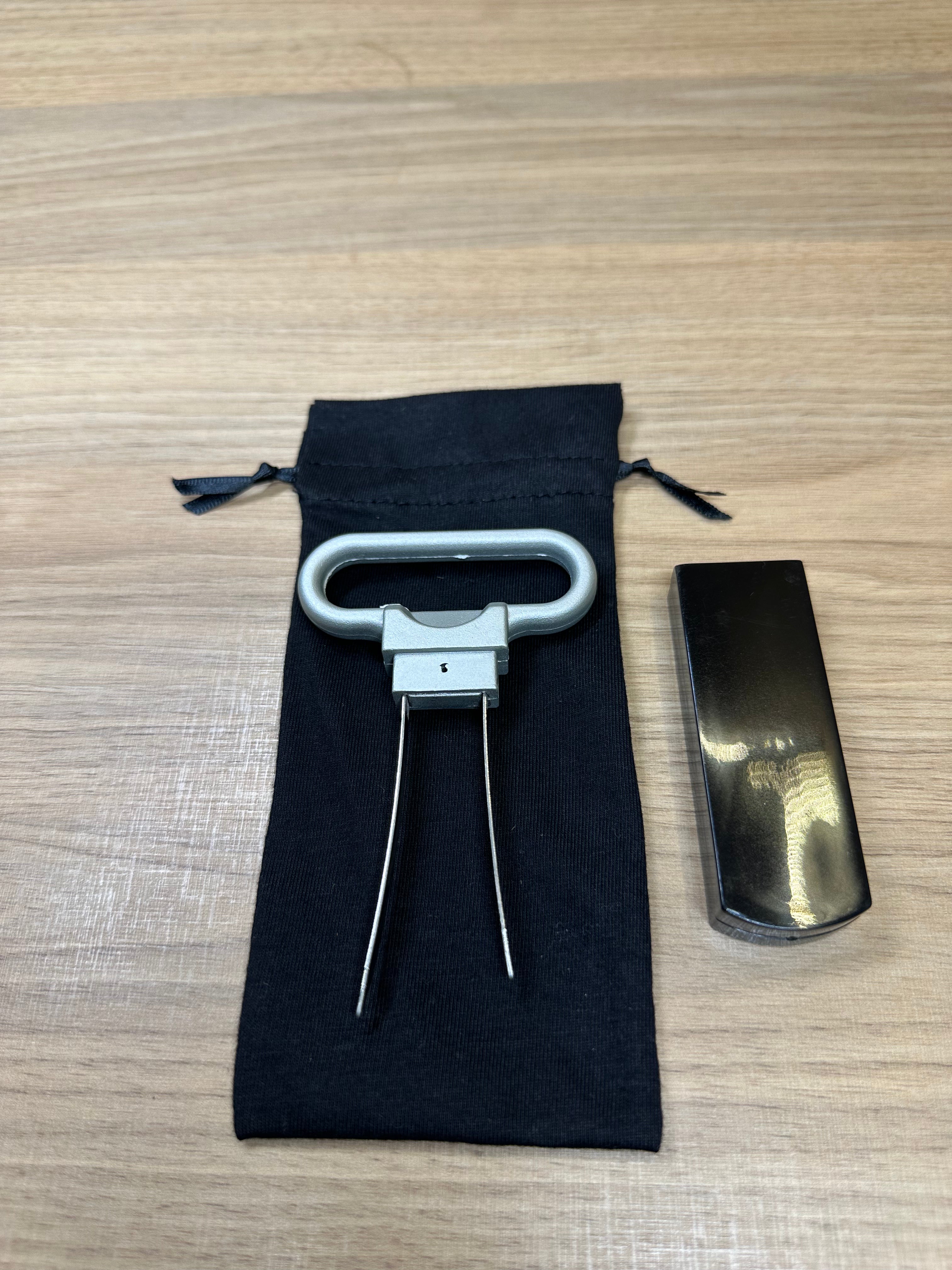 Saca Rolhas Lâminas Paralelas - Prata Fosco