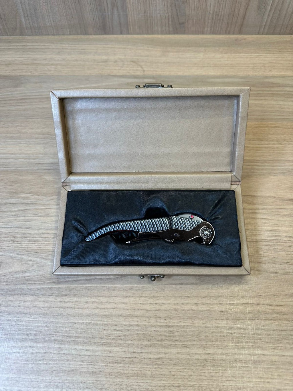 Saca Rolhas Pulltex Carbono dois Estágios com Caixa Luxo Exclusiva